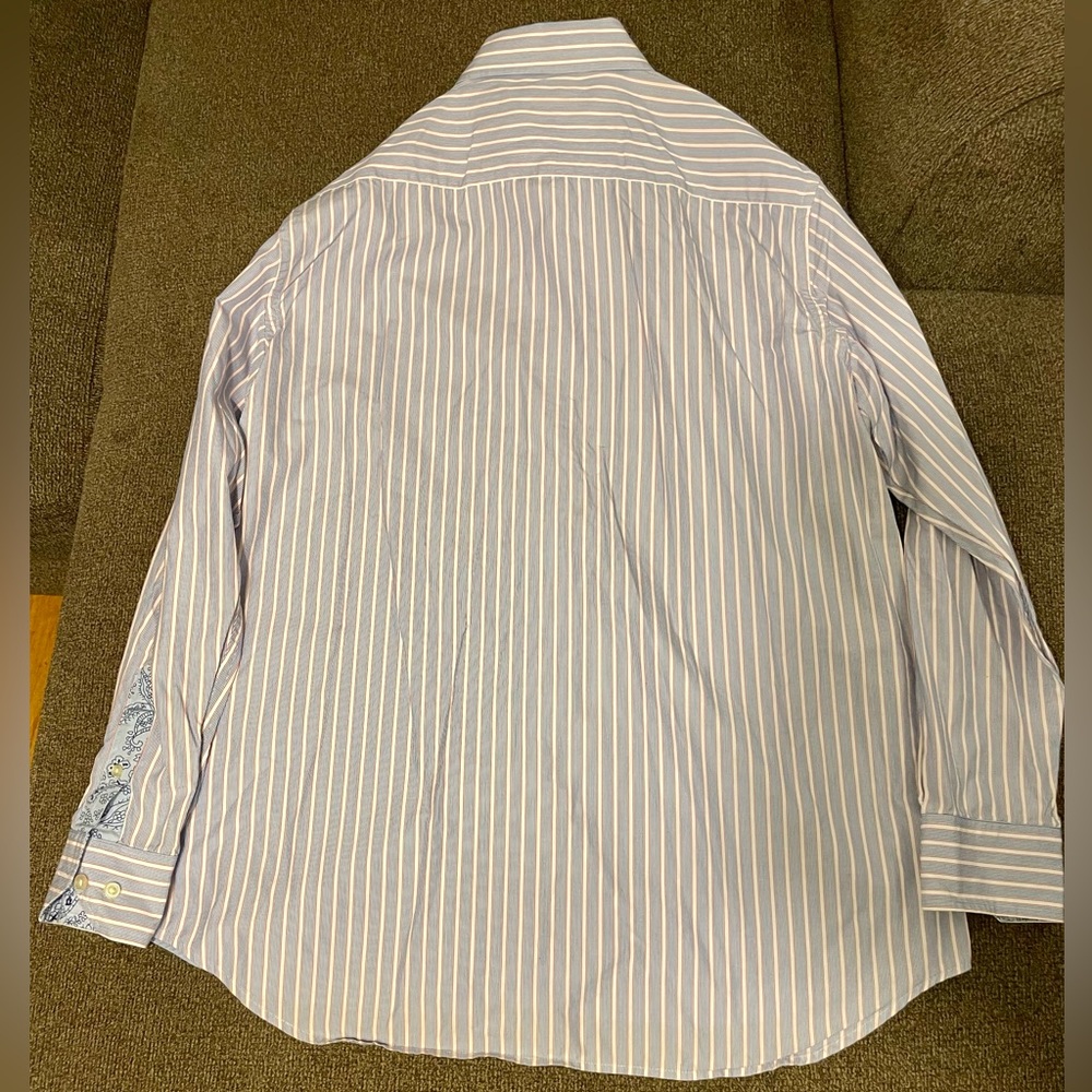 Robert Graham “Flip Cuff” Shirt XL EUC - Picture 3 of 4